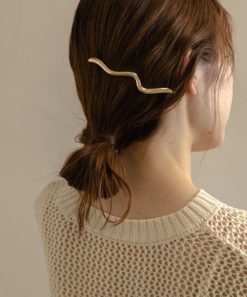 SMELLY（スメリー）の「ニュアンスラインメタルバレッタ（バレッタ/ヘアクリップ・レディース・シルバー/ゴールド・-）」の10枚目の写真