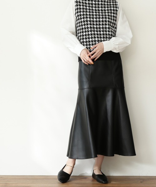 N.（N. Natural Beauty Basic）（エヌエヌナチュラルビューティーベーシック）の「【S Size Line】◆フェイクレザーマーメイドスカート（スカート・レディース・ブラック/ブラウン・SMALL/MEDIUM）」の9枚目の写真