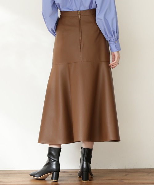 N.（N. Natural Beauty Basic）（エヌエヌナチュラルビューティーベーシック）の「【S Size Line】◆フェイクレザーマーメイドスカート（スカート・レディース・ブラック/ブラウン・SMALL/MEDIUM）」の4枚目の写真