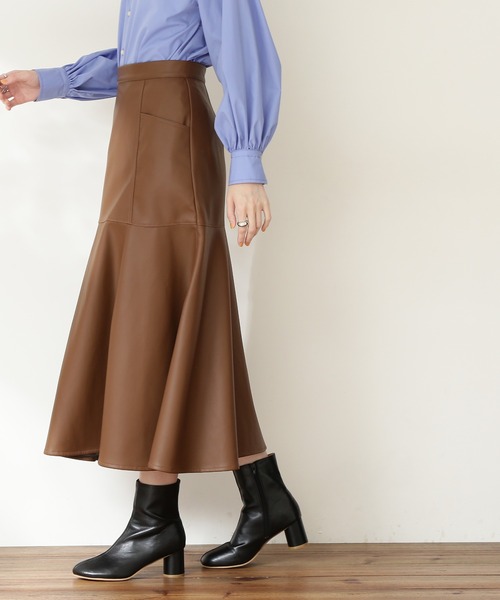 N.（N. Natural Beauty Basic）（エヌエヌナチュラルビューティーベーシック）の「【S Size Line】◆フェイクレザーマーメイドスカート（スカート・レディース・ブラック/ブラウン・SMALL/MEDIUM）」の3枚目の写真