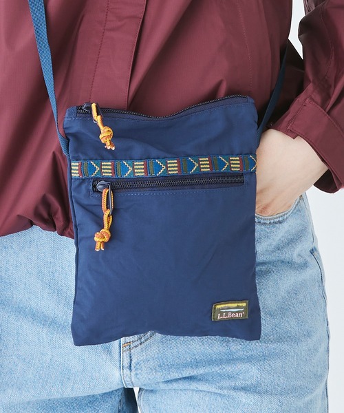 L.L.Bean(エルエルビーン)の「マウンテン・クラシック・クロスボディ・バッグ(ショルダーバッグ・レディース・ブルー系/オレンジ系/ブラック/ブルーグリーン・ONE SIZE)」の18枚目の写真
