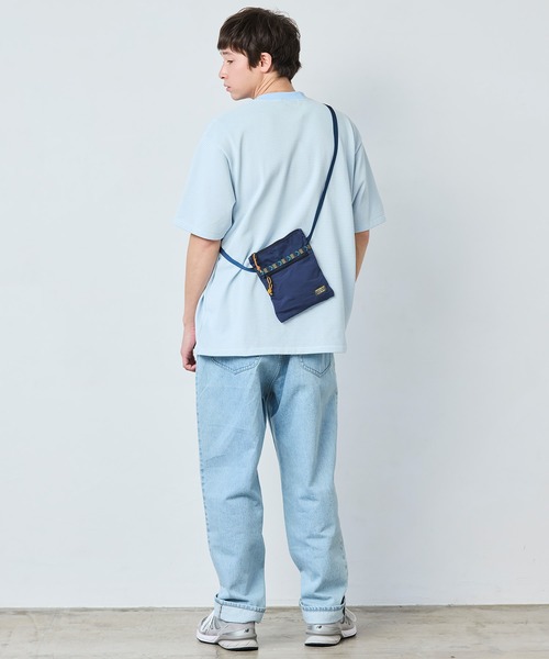 L.L.Bean(エルエルビーン)の「マウンテン・クラシック・クロスボディ・バッグ(ショルダーバッグ・レディース・ブルー系/オレンジ系/ブラック/ブルーグリーン・ONE SIZE)」の17枚目の写真