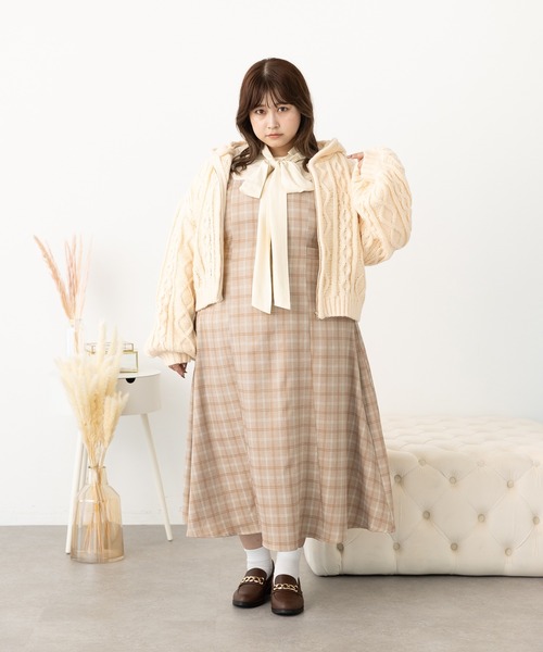 SLURR（スラ―）の「[大きいサイズ]フードケーブルZIPブルゾン（ブルゾン・レディース・ベージュ/アイボリー/モカ・L）」の13枚目の写真