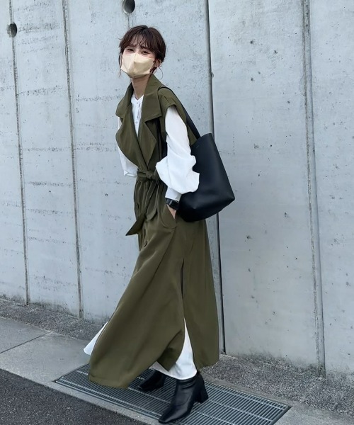 ECRIRE（エクリール）の「【yun_wearコラボ】2WAYロングトレンチコート（トレンチコート・レディース・ベージュ/カーキ/グレー・M/L）」の3枚目の写真