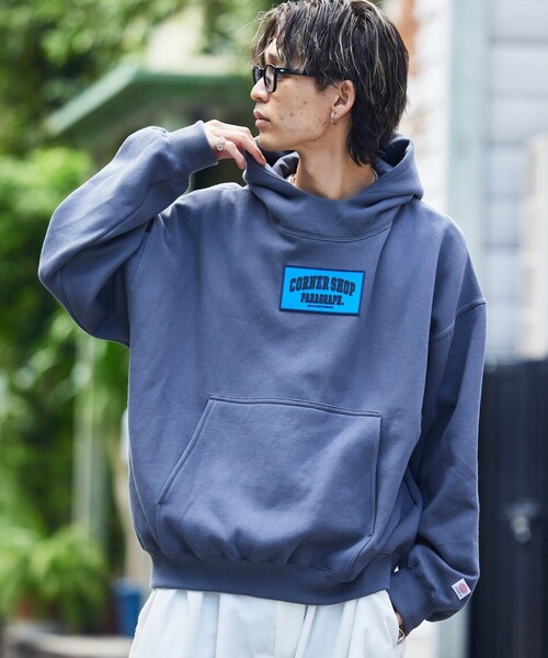 Paragraph（パラグラフ）の「【PARAGRAPH/パラグラフ】 スクエアワンポイントフーディー/NO.006/ワンポイントロゴ/スウェットパーカー/ユニセックス/フリーサイズ（パーカー・メンズ・ブラック/チャコールグレー/ライトグレー/ネイビー・ﾌﾘ-）」の5枚目の写真