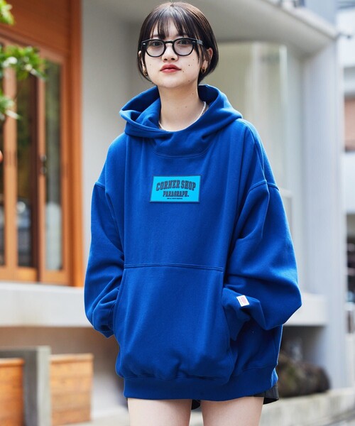 Paragraph（パラグラフ）の「【PARAGRAPH/パラグラフ】 スクエアワンポイントフーディー/NO.006/ワンポイントロゴ/スウェットパーカー/ユニセックス/フリーサイズ（パーカー・メンズ・ブラック/チャコールグレー/ライトグレー/ネイビー・ﾌﾘ-）」の16枚目の写真