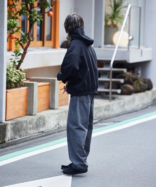 Paragraph（パラグラフ）の「【PARAGRAPH/パラグラフ】 スクエアワンポイントフーディー/NO.006/ワンポイントロゴ/スウェットパーカー/ユニセックス/フリーサイズ（パーカー・メンズ・ブラック/チャコールグレー/ライトグレー/ネイビー・ﾌﾘ-）」の22枚目の写真