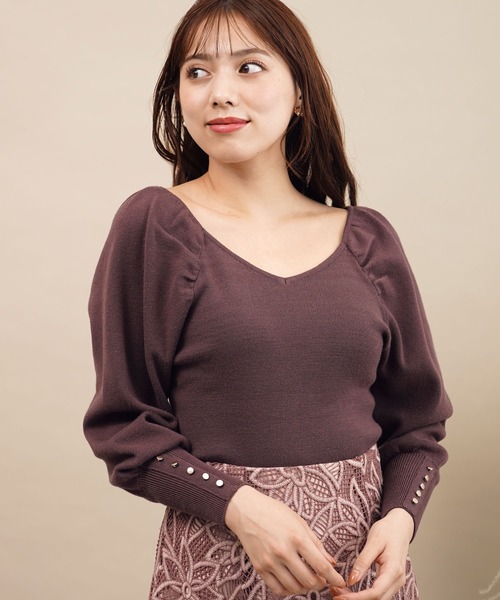 NOELA（ノエラ）の「ボリュームスリーブニット（ニット/セーター・レディース・オフホワイト/ボルドー/ベージュ/ブラック・フリー）」の5枚目の写真