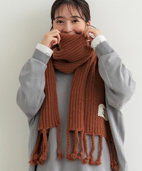 coca(coca)(コカ)の「もこもこタッセルマフラー(マフラー・レディース・ホワイト/ブラウン/ブラック・ONE SIZE)」の3枚目の写真