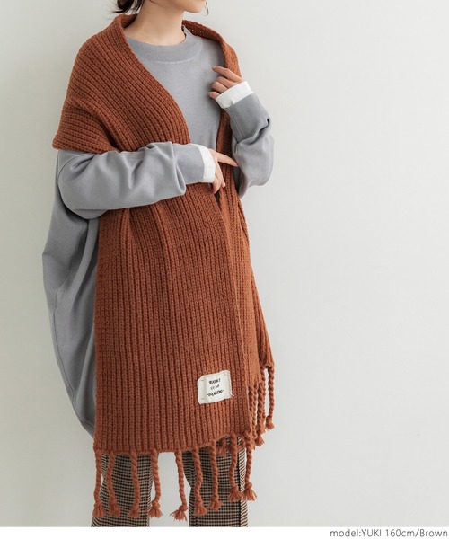 coca(coca)(コカ)の「もこもこタッセルマフラー(マフラー・レディース・ホワイト/ブラウン/ブラック・ONE SIZE)」の15枚目の写真