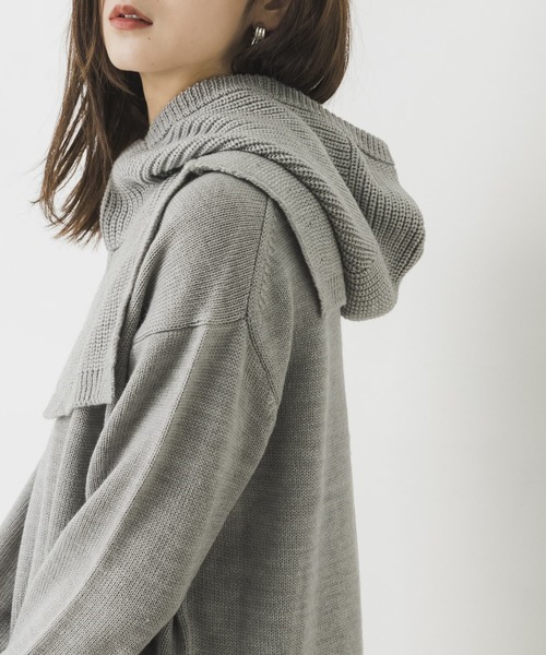 URBAN RESEARCH(アーバンリサーチ)の「畦ニットバラクラバ(ネックウォーマー/スヌード・レディース・ブルー/グレー/グリーン系その他・FREE)」の2枚目の写真