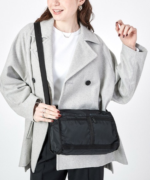 美品 レスポートサック 大容量 ブラック バッ LeSportsac レスポートサック LesportSAC 1974 ナイロン 黒 ブラック - メルカリ