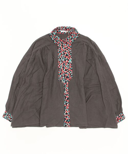 sandy（サンディー）の「【sandy】プリント切替起毛ブラウス（シャツ/ブラウス・レディース・ブラック/ブラウン/ネイビー/グレー・FREE）」の3枚目の写真