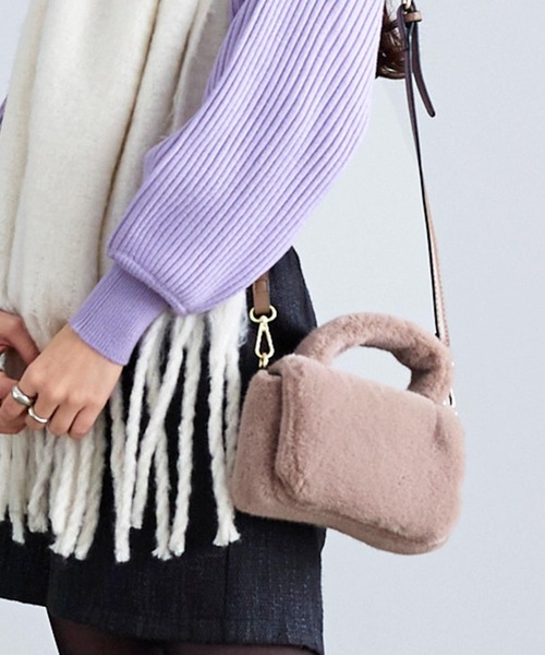 KOBE LETTUCE（コウベレタス）の「2wayエコファーハンドバッグ（ハンドバッグ・レディース・グレイッシュベージュ/ブラック/オフホワイト・FREE）」の7枚目の写真