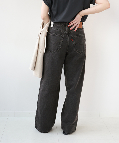 Levi's（リーバイス）の「【LEVI'S/リーバイス】FOLDED PLEATED BAGGY：デニムパンツ（デニムパンツ・レディース・ブラック/サックスブルー・26/25/24）」の15枚目の写真