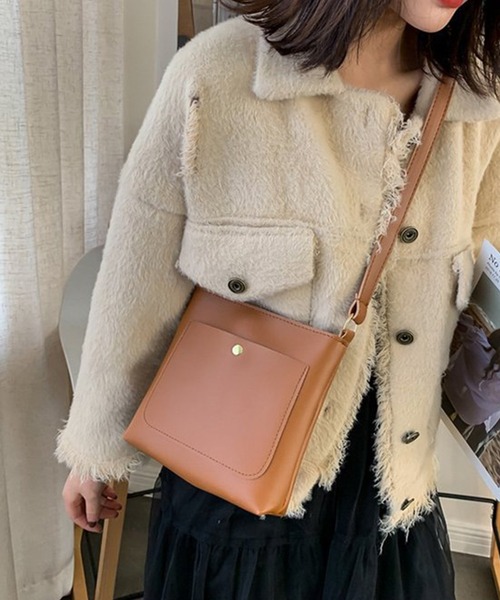 EPICKS（エピックス）の「シンプルボタンショルダーバッグ（ショルダーバッグ・レディース・ホワイト/ベージュ/ブラック/ブラウン・F）」の10枚目の写真