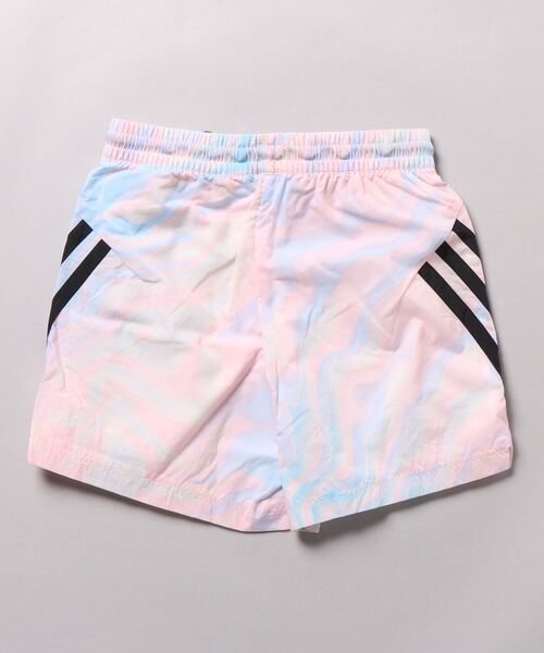 adidas（アディダス）の「フューチャー アイコン 総柄プリント