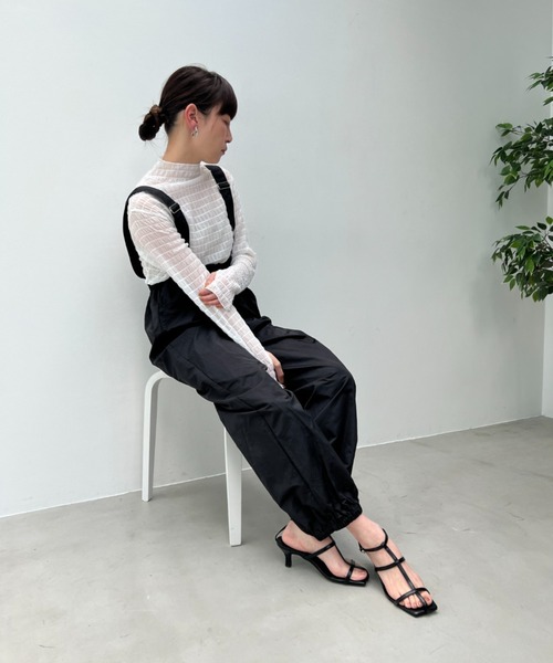 y/m by misato(イムバイミサト)の「シャーリングシアーハイネックトップス(Tシャツ/カットソー・レディース・ブラック/オフホワイト・FREE)」の13枚目の写真