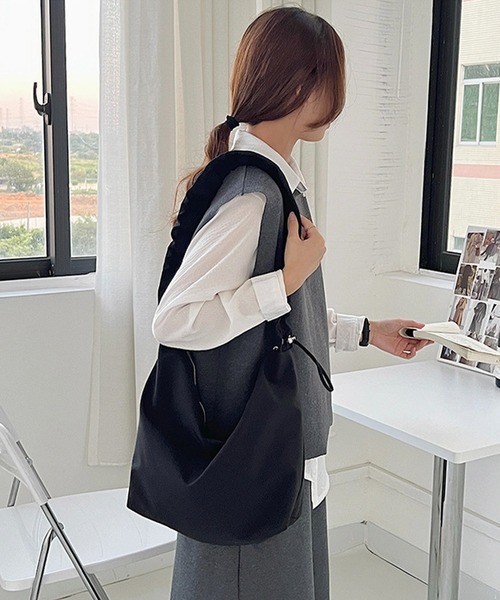 chaco☆未使用品☆2wayバッグ☆トートバッグ/ショルダーバッグ Chaco closet（チャコ クローゼット）の「ナイロン＆ポコポコ