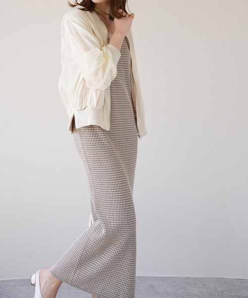 IAMUSE(アイアミューズ)の「ギンガムニット配色パイピングワンピース S0909【IAMUSE】(ワンピース・レディース・ブラック/モカ・FREE)」の18枚目の写真