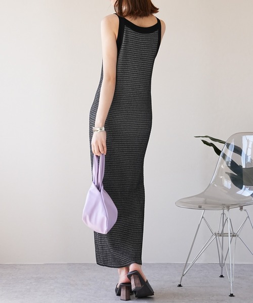 IAMUSE(アイアミューズ)の「ギンガムニット配色パイピングワンピース S0909【IAMUSE】(ワンピース・レディース・ブラック/モカ・FREE)」の8枚目の写真