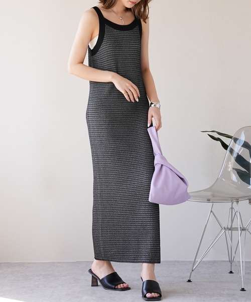 IAMUSE(アイアミューズ)の「ギンガムニット配色パイピングワンピース S0909【IAMUSE】(ワンピース・レディース・ブラック/モカ・FREE)」の3枚目の写真