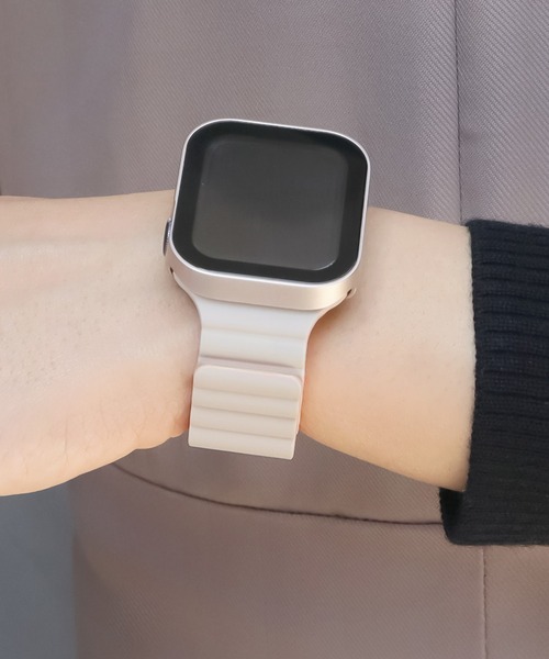 Urban Coral（アーバンコーラル）の「Apple Watch Band / アップルウォッチ バンド マグネットシリコンバンド  / Urban Coral（デジタル腕時計・レディース・ブラック系その他/ピンク/ブルー系その他3/オレンジ系その他3/ブラック/ライトグレー系/オレンジ系その他/オレンジ系その他2/オレンジ系その他4/ブルー系その他2/オレンジ系その他5/ホワイト×ブラック/ブラウン系その他/ブルー系その他/チョコ/ゴールド系その他・40mm）」の16枚目の写真