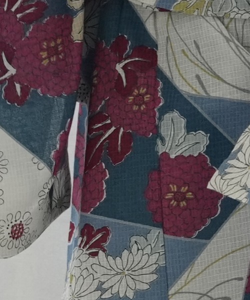 utatane（ウタタネ）の「キッズ浴衣3点セット ひよこ商店 マーガレットのエメラルド裂取文（浴衣・キッズ・ブルー・100cm/110cm/120cm/130cm）」の2枚目の写真