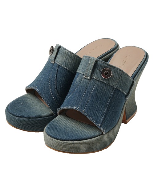 SPIRALGIRL(スパイラルガール)の「デニムチャンキーヒールサンダル(サンダル・レディース・ブラック/ブルー/ホワイト・MEDIUM/LARGE)」の11枚目の写真