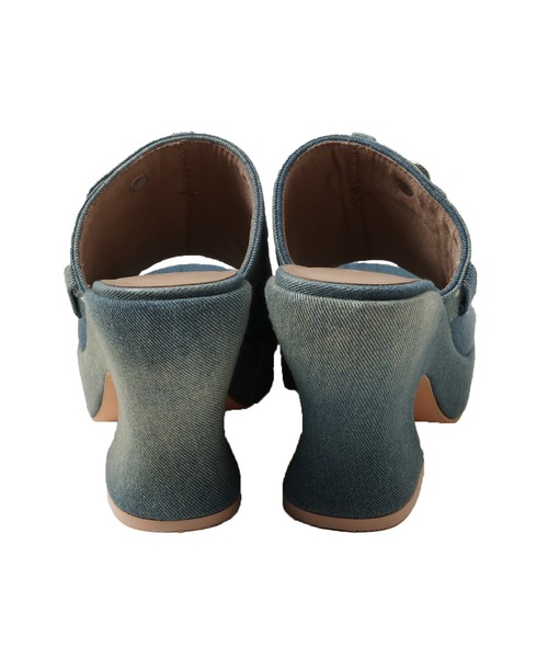 SPIRALGIRL(スパイラルガール)の「デニムチャンキーヒールサンダル(サンダル・レディース・ブラック/ブルー/ホワイト・MEDIUM/LARGE)」の13枚目の写真