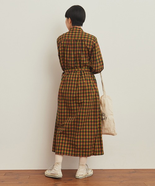 CHILD WOMAN（チャイルドウーマン）の「ギザタータンボタンダウンワンピース（シャツワンピース・レディース・ネイビー/イエロー・FREE）」の5枚目の写真