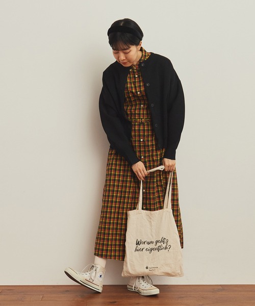 CHILD WOMAN（チャイルドウーマン）の「ギザタータンボタンダウンワンピース（シャツワンピース・レディース・ネイビー/イエロー・FREE）」の6枚目の写真