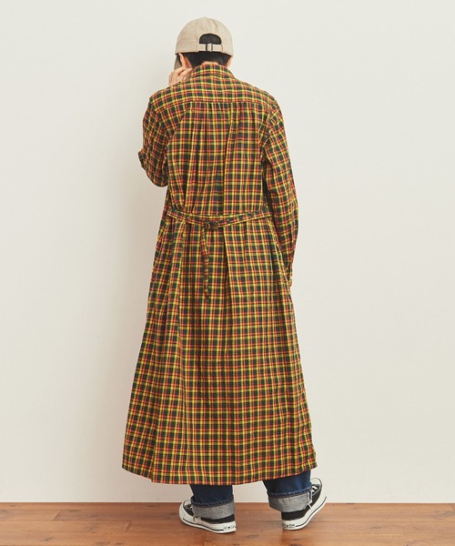 CHILD WOMAN（チャイルドウーマン）の「ギザタータンボタンダウンワンピース（シャツワンピース・レディース・ネイビー/イエロー・FREE）」の9枚目の写真