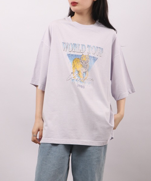 spiritoso(スピリトーゾ)の「spiritoso ピグメントShocking World Tourプリント半袖Tシャツ(Tシャツ/カットソー・レディース・ネイビー/ブラウン/グレイッシュベージュ/チャコール/ホワイト系/グリーン系/サックスブルー/ラベンダー・F)」の8枚目の写真