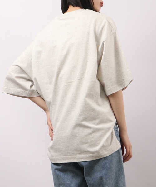 spiritoso(スピリトーゾ)の「spiritoso ピグメントShocking World Tourプリント半袖Tシャツ(Tシャツ/カットソー・レディース・ネイビー/ブラウン/グレイッシュベージュ/チャコール/ホワイト系/グリーン系/サックスブルー/ラベンダー・F)」の11枚目の写真