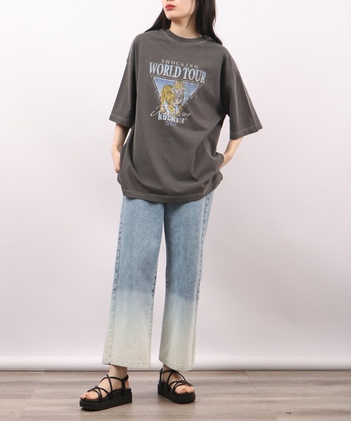 spiritoso(スピリトーゾ)の「spiritoso ピグメントShocking World Tourプリント半袖Tシャツ(Tシャツ/カットソー・レディース・ネイビー/ブラウン/グレイッシュベージュ/チャコール/ホワイト系/グリーン系/サックスブルー/ラベンダー・F)」の21枚目の写真