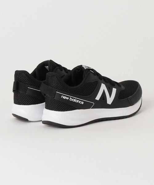 NEW BALANCE（ニューバランス）の「570 v3 Lace（スニーカー・キッズ・ブラック・17.0cm/17.5cm/18.0cm/18.5cm/19.0cm/19.5cm/20.0cm/20.5cm/21.0cm/21.5cm/22.0cm/22.5cm/23.0cm/23.5cm/24.0cm/24.5cm/25.0cm）」の3枚目の写真