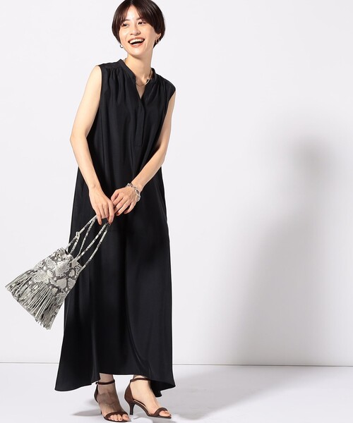 NOLLEY'S（ノーリーズ）の「洗えるフィブリルサテンノースリーブシャツ