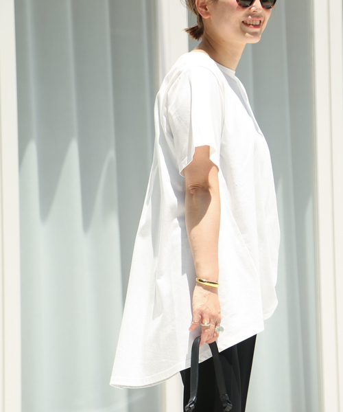 CELERI•セルリ♢フレアー半袖カットソー　未使用タグ付き CELERI•セルリ♢フレアー半袖カットソー 未使用タグ付き CELERI