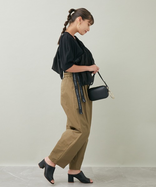 TRANOI（トラノイ）の「TRANOI. ペプラムベルトセットTOPS（Tシャツ/カットソー・レディース・チャコールグレー/ブラック・FREE）」の5枚目の写真