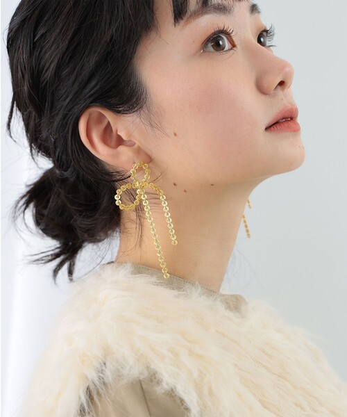 Ray BEAMS（レイビームス）の「Ray BEAMS / アシンメトリー リボン チェーン ピアス（ピアス（両耳用）・レディース・ゴールド/シルバー・ONE SIZE）」の9枚目の写真