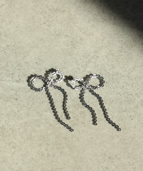 Ray BEAMS / アシンメトリー リボン チェーン ピアス（ピアス（両耳用））｜Ray BEAMS（レイビームス） 5,264円