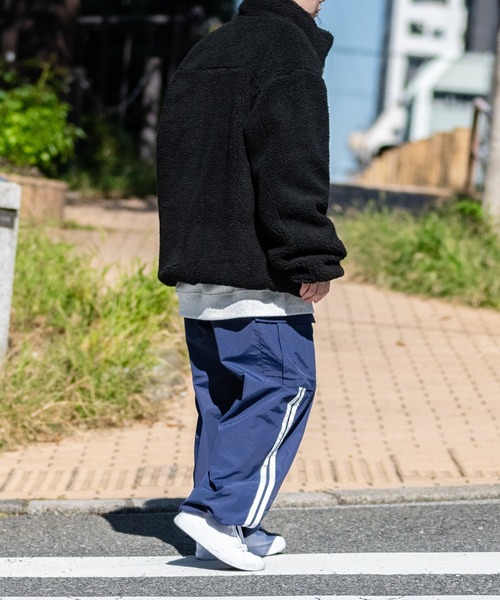 JOHN'S CLOSET(ジョンズクローゼット)の「【13】ナイロン サイドライン カーゴパンツ(カーゴパンツ・メンズ・ブラック/ベージュ/ネイビー・MEDIUM/LARGE)」の9枚目の写真