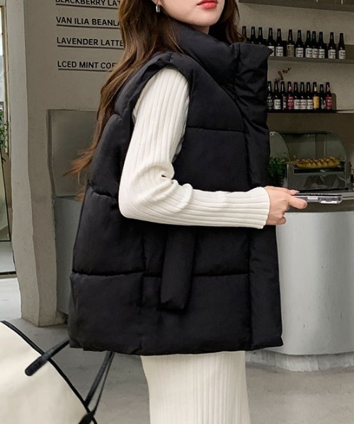 Vipoa（ヴィポア）の「中綿スタンドベスト（ダウンベスト・レディース・アイボリー/ブラック・FREE）」の2枚目の写真