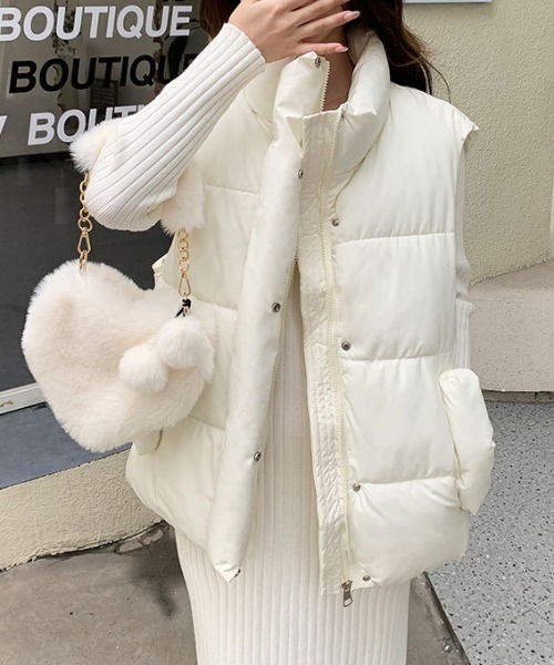 Vipoa（ヴィポア）の「中綿スタンドベスト（ダウンベスト・レディース・アイボリー/ブラック・FREE）」の12枚目の写真