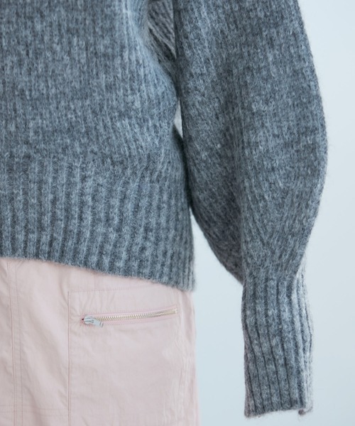 VIS（ビス）の「【2WAY】オフショルダーにもなるVネックニット（ニット/セーター・レディース・ピンク/オフホワイト/グレー・FREE）」の20枚目の写真