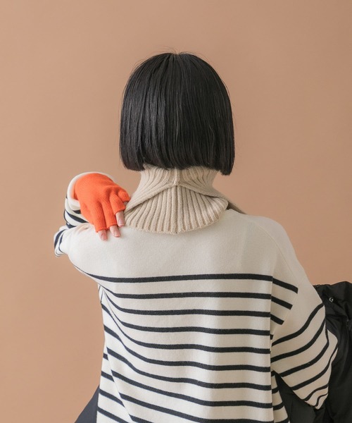 URBAN RESEARCH DOORS(アーバンリサーチドアーズ)の「リブネックウォーマー(ネックウォーマー/スヌード・レディース・アイボリー/ブラック・ONE)」の6枚目の写真