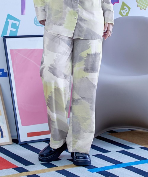 miette(ミエット)の「プリントワイドパンツ(その他パンツ・レディース・ネイビー/オフホワイト・FREE)」の4枚目の写真