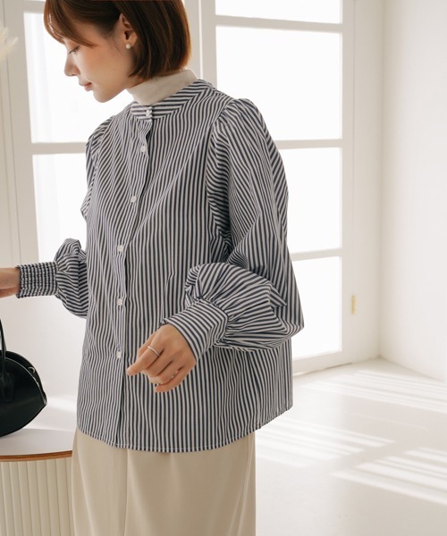 SHOPLIST styled by DHOLIC(ショップリストスタイルドバイディーホリック)の「前後2WAY ボリュームスリーブ 長袖 シャツ ブラウス(シャツ/ブラウス・レディース・オフホワイト/ブラック/ネイビー/ライトブルー/グレー×ホワイト/ネイビー×ホワイト・FREE)」の19枚目の写真