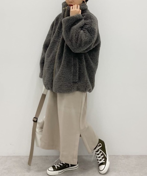 ELENCARE DUE（エレンカーレデュエ）の「・ELENCARE　DUE　テディベアボアコート（その他アウター・レディース・チャコールグレー/ブルー/アイボリー・FREE）」の5枚目の写真